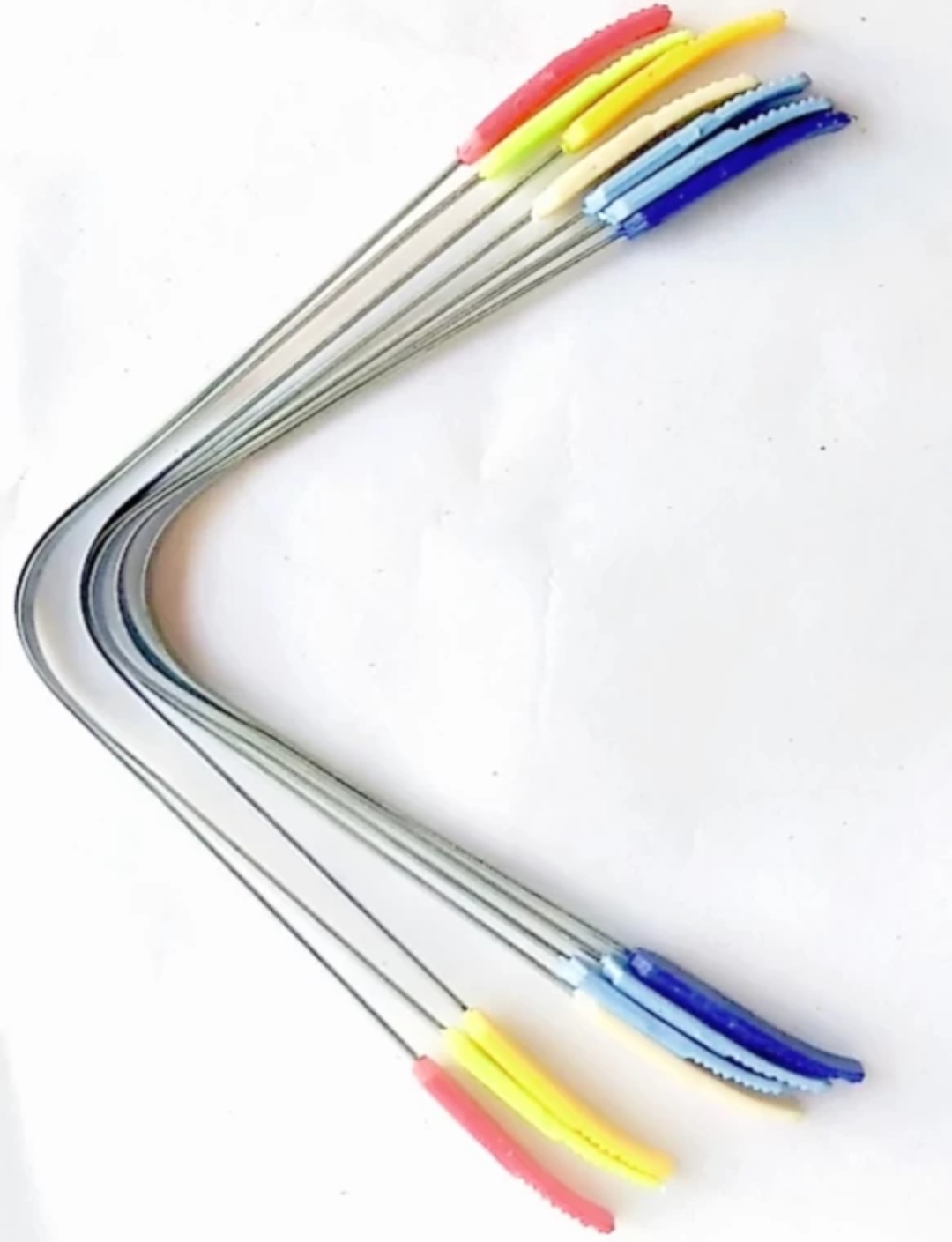 प्लास्टिक स्टील टंग क्लीनर ₹10/-(Plastic Steel Toung Cleaner Pack of 12)